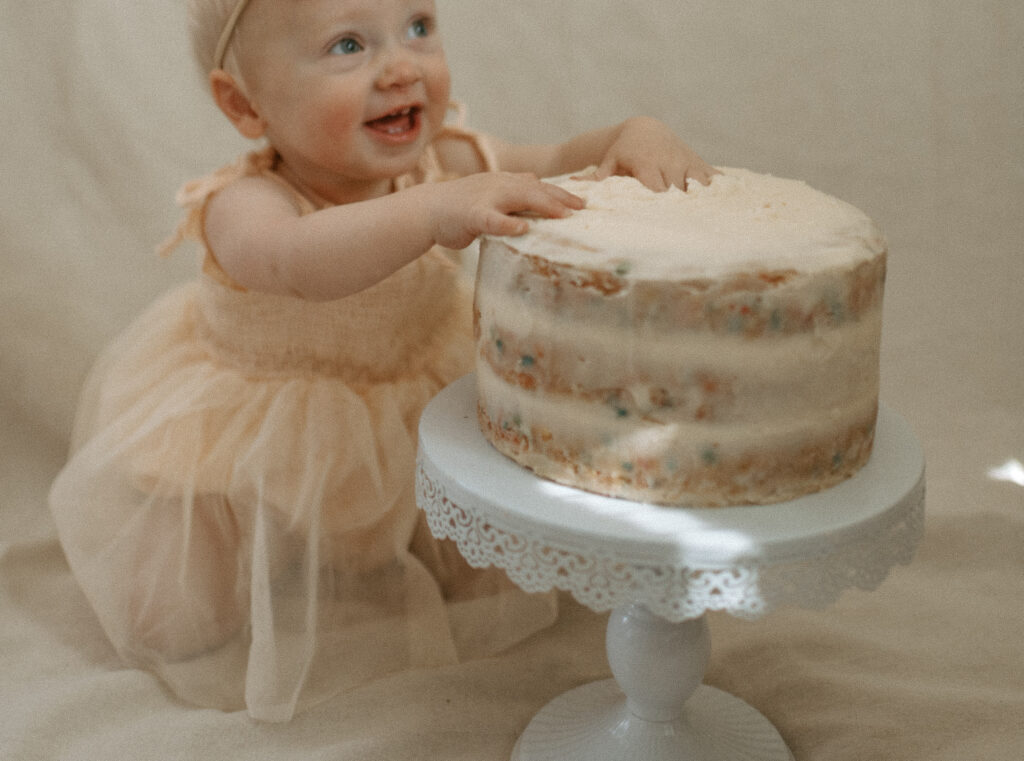 baby girl smash cake