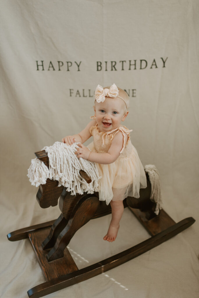 baby girl first birthday photoshoot