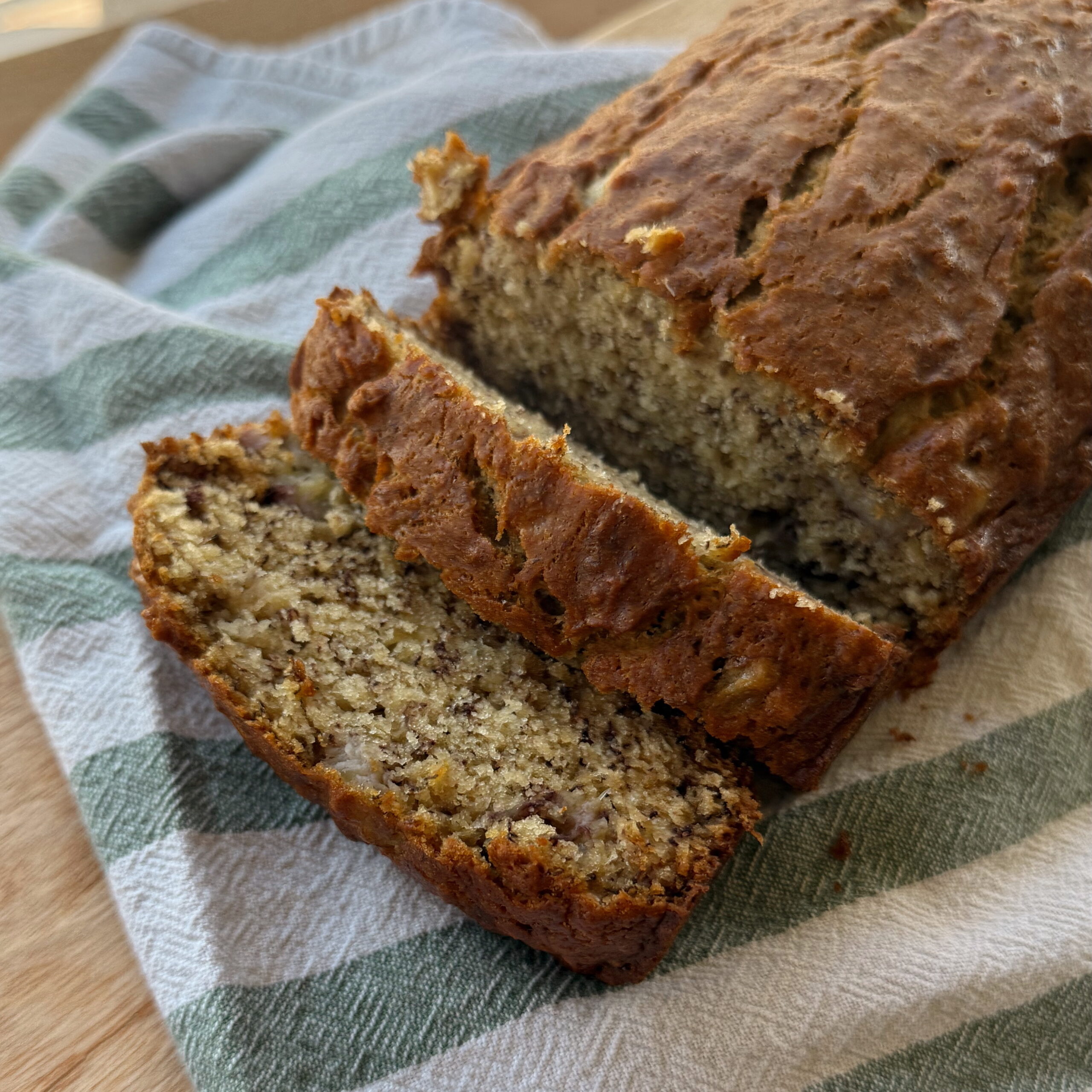moist breakfast banana bread