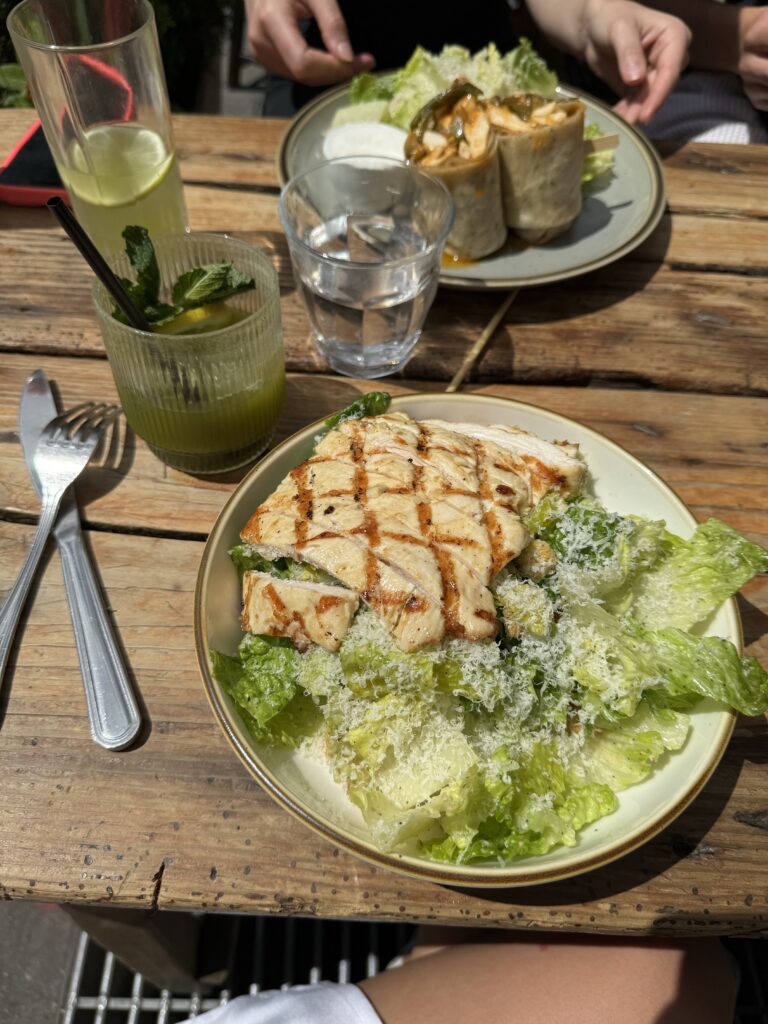 chicken and salad easy meal idea