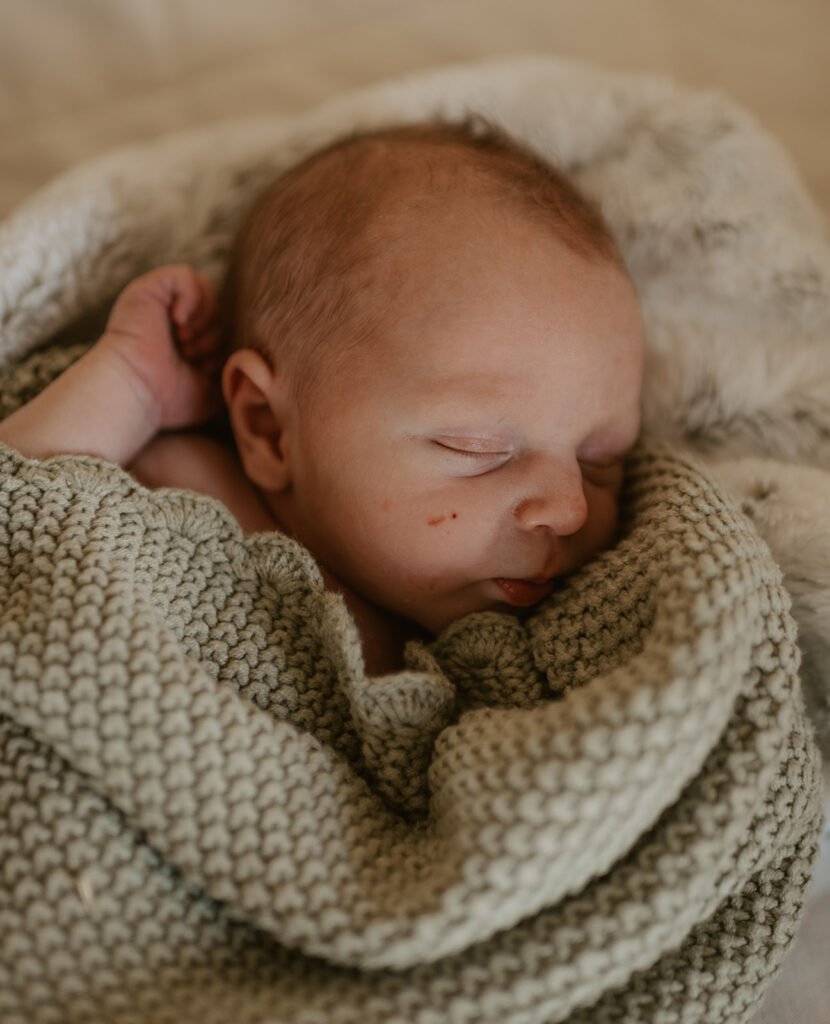 Natural Newborn photos at home