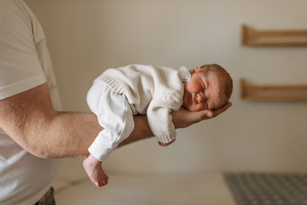 neutral newborn photo at home